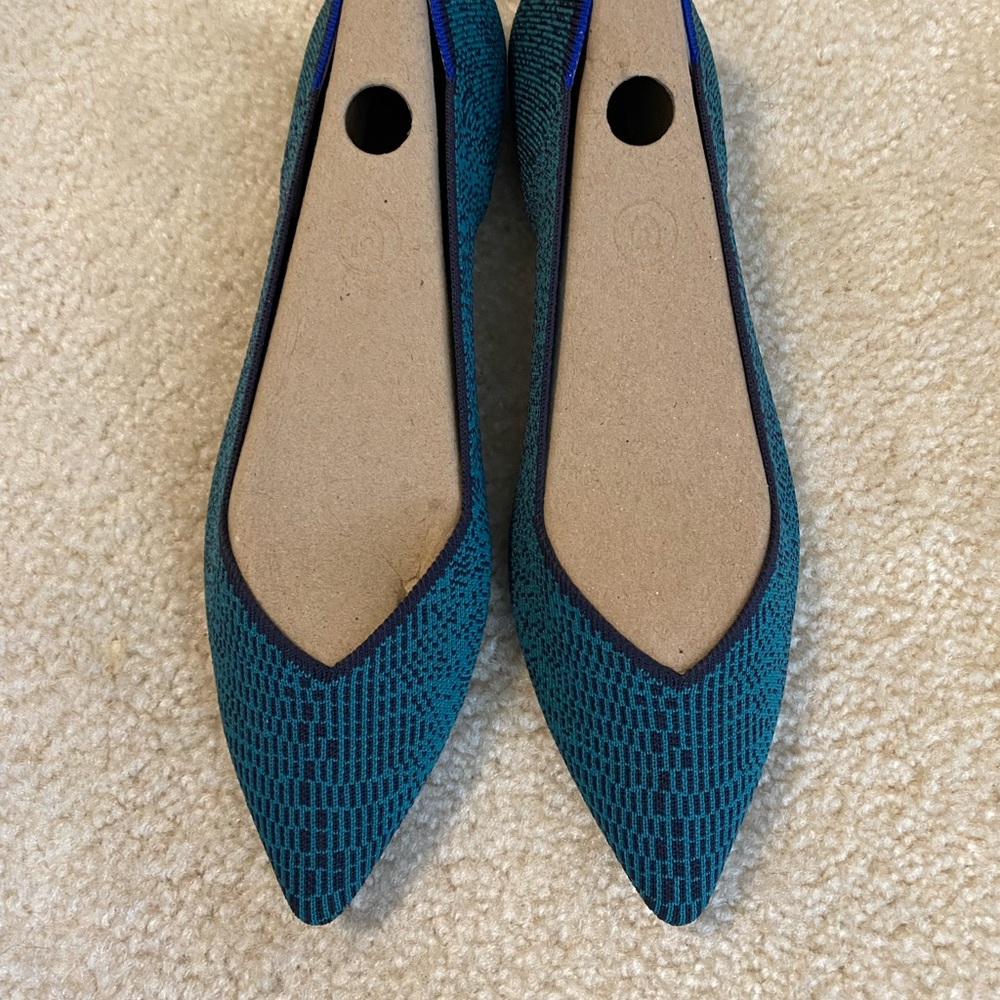 New Rothys Spruce Python Points.